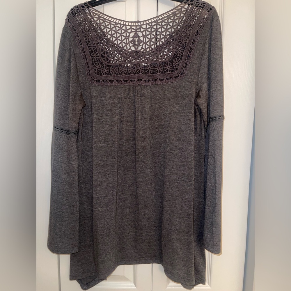 Gray cutout bell sleeve top size L